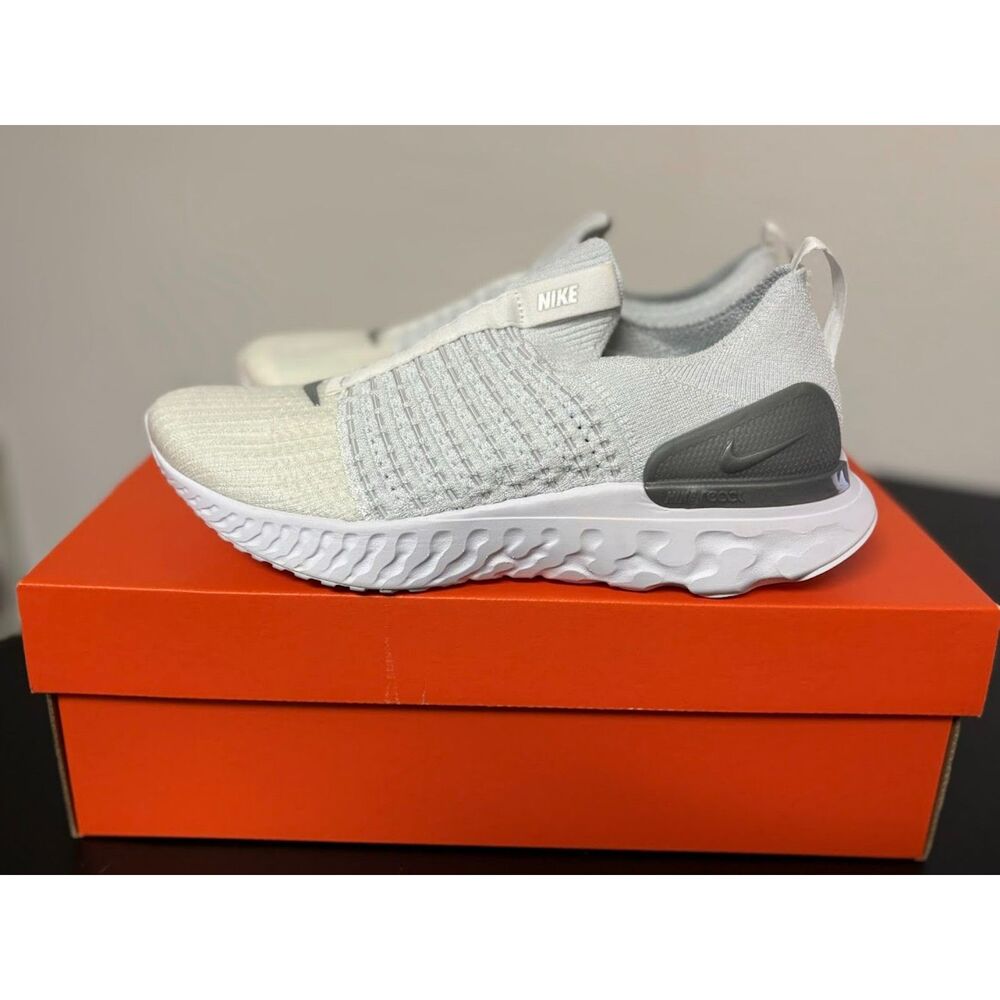Womans W Nike React White Phantom White 7.5 with box